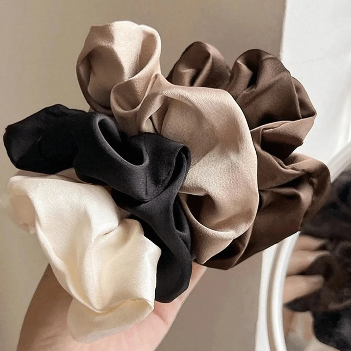 5pcs Retro Real Silk Large Scrunchies - Premium Hair Bands for Women, Suitable for Top close-up view