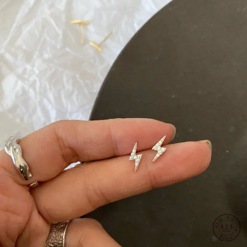 925 Sterling Silver Simple Fashion Pavé Crystal Lightning Stud Earrings Women Exquisite Student Girl