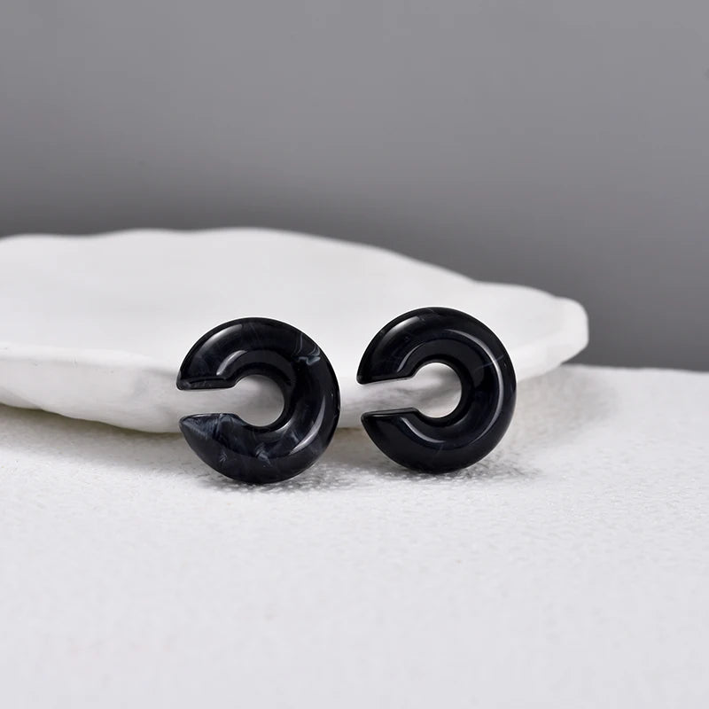 1 Pair Simple Round Circle Clip Earrings For Women C Shape Acrylic Red Blue Black P additional angle