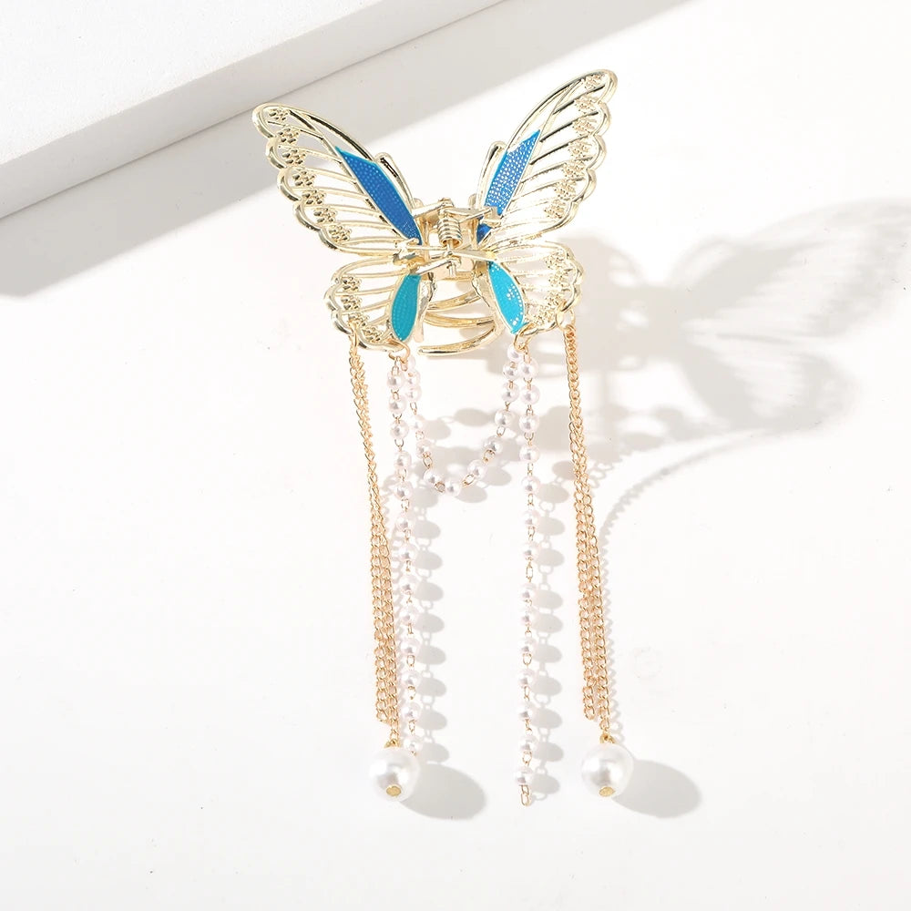 AWAYTR Shark Crab Clips Girls Hairpin Hair Accessories Korean Women Simple Hair Claw lifestyle view