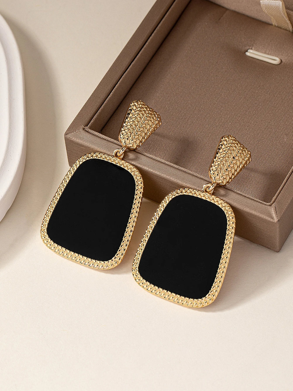 A Pair of Fashionable, Versatile, and Trendy Summer Earrings detail view