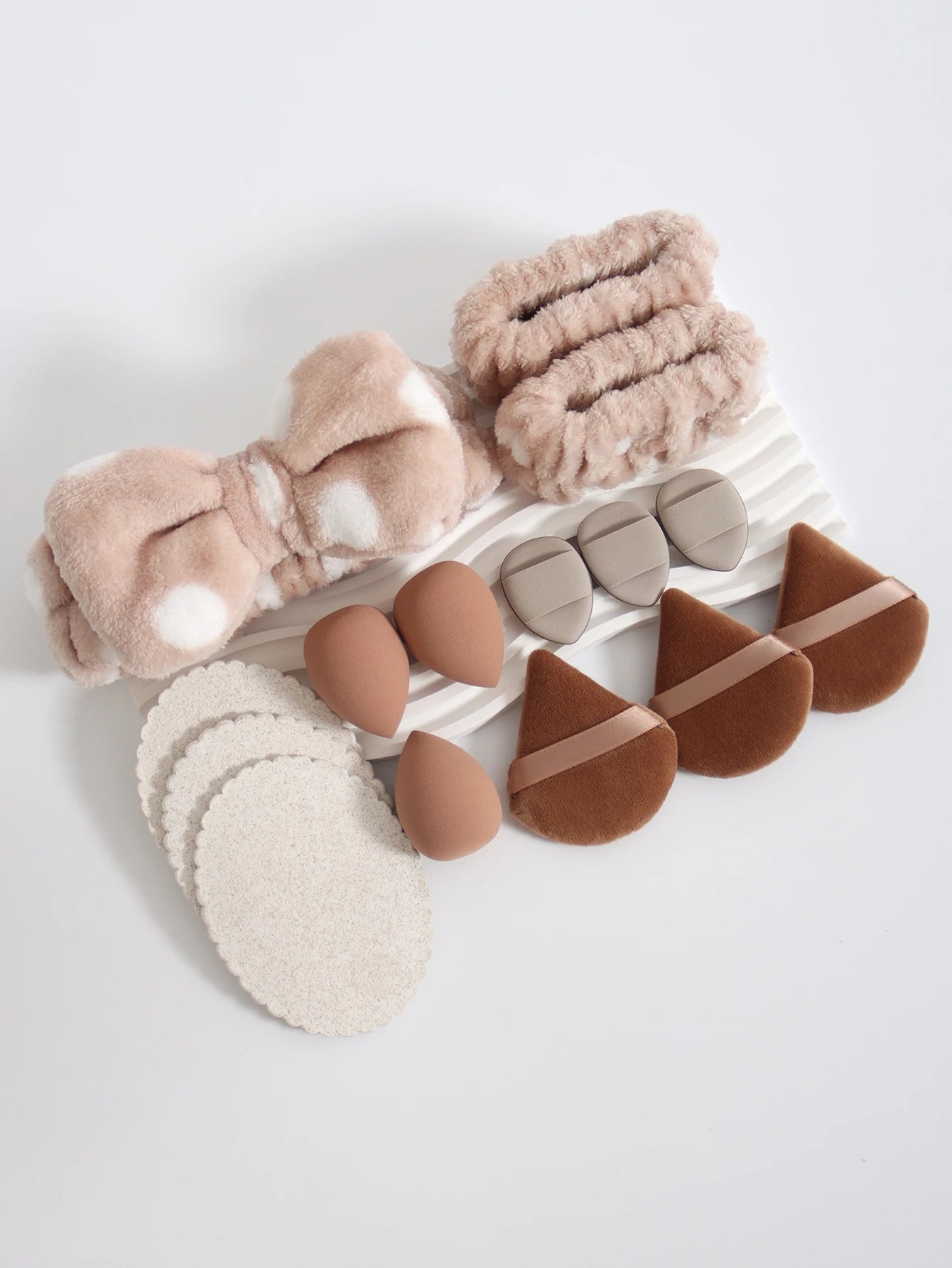 15Pcs Multi-Colored Fluffy Headband and Makeup Sponge Set | Sweet Style Beauty Kit detail view
