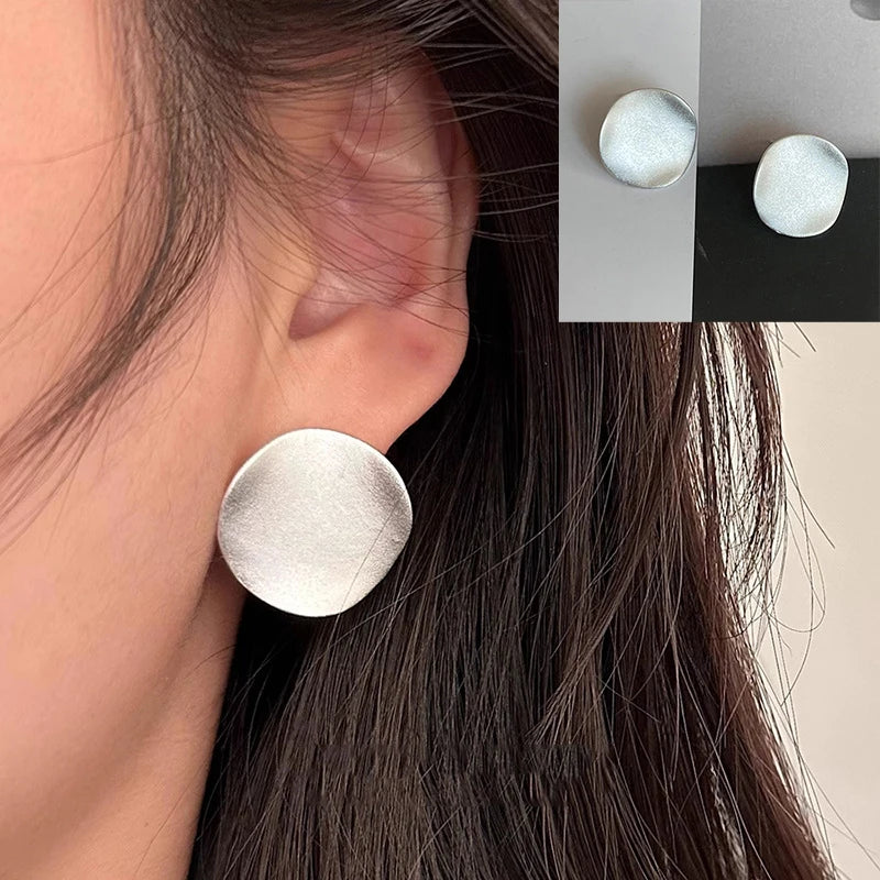 PANJBJ925 Sterling Silver Frosting Hoop Earrings For Women Texture Geometry Design Tre close-up view