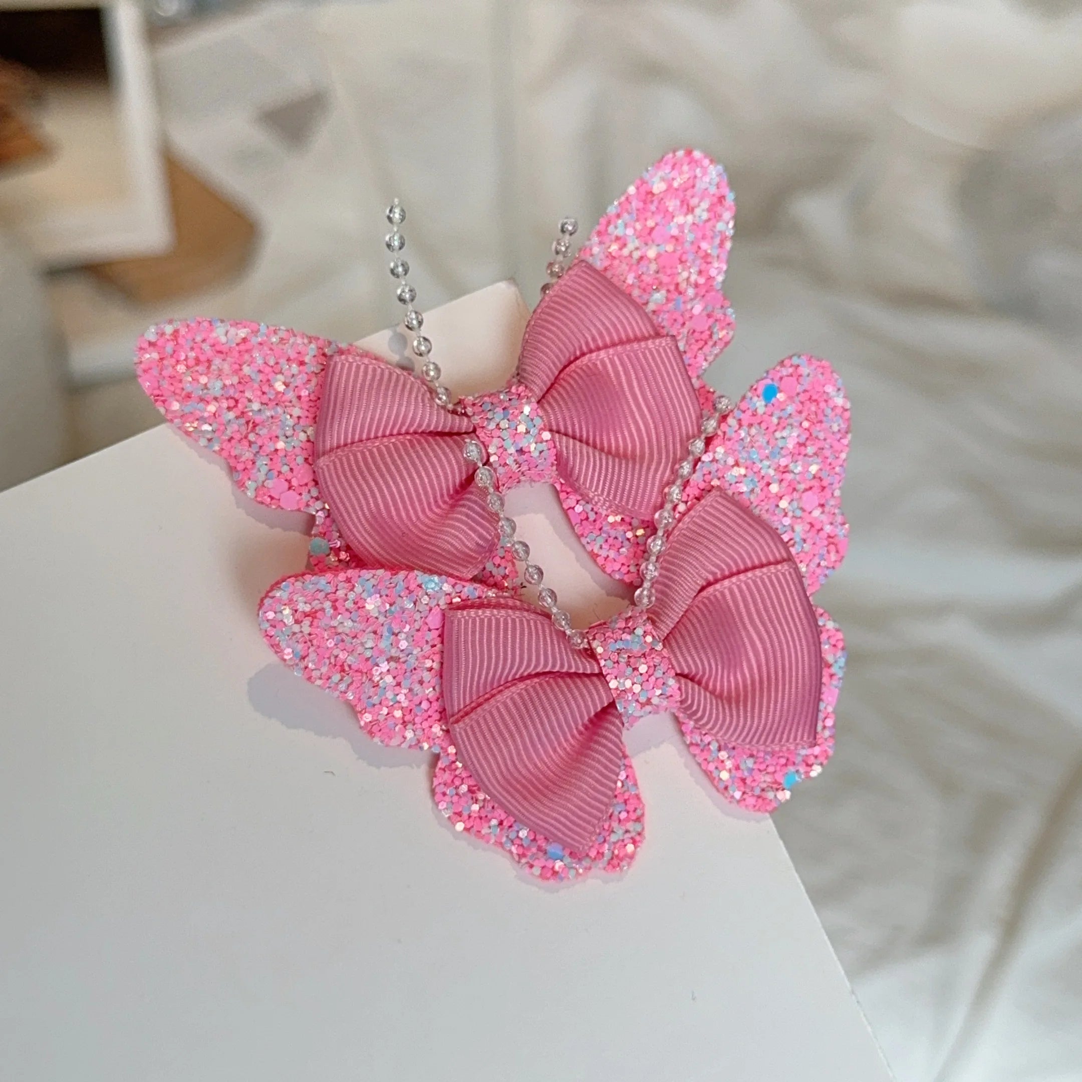 2 Pcs Fashion Rainbow Butterfly Hair Accessories Hair Clips Girls Sequin Hairpins Chi alternate view