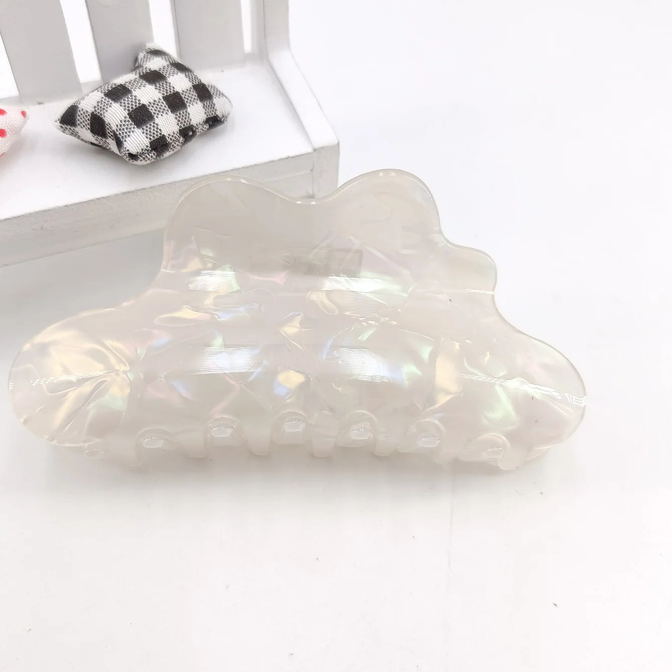Fantasy Color Mermaid Color Cloud Shape Hair Clip Grab Clip Imitation Acetate Hair Cl lifestyle view