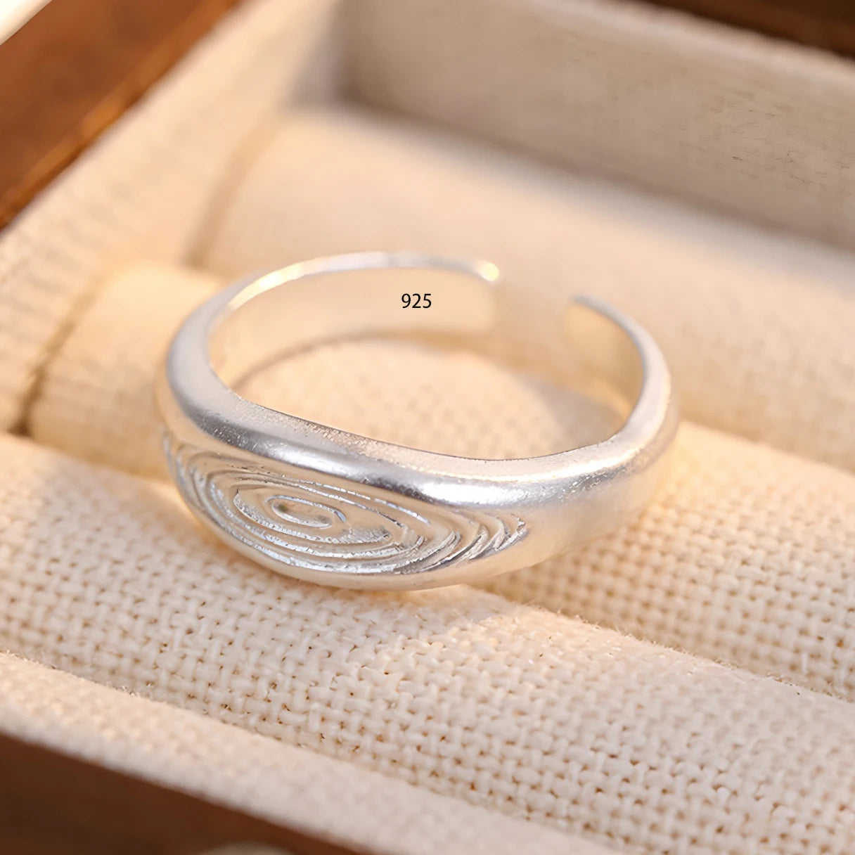 VENTFILLE 925 Sterling Silver Flower Lace Ring Korean Fashion Opening Inlaid CZ Adjust close-up view