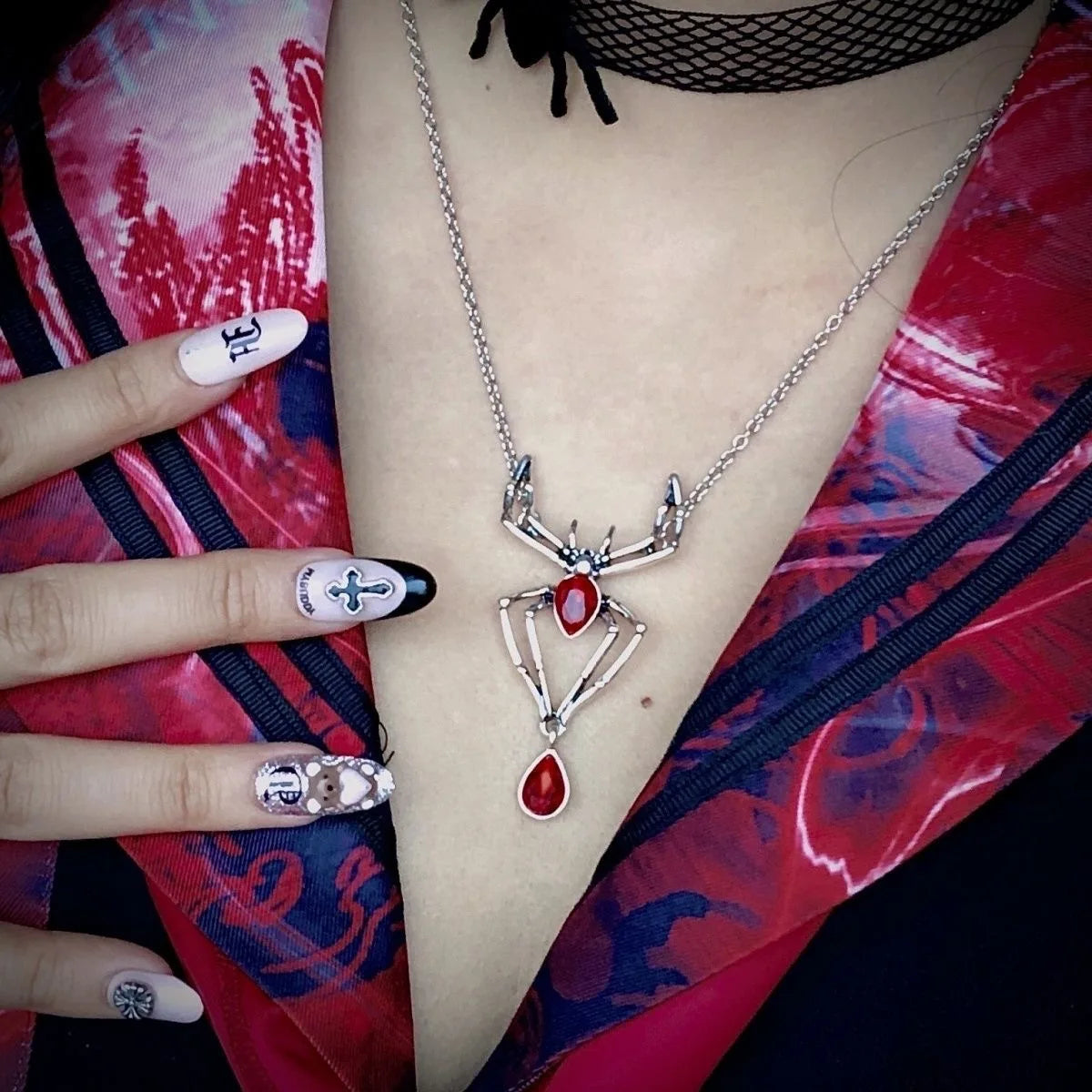 Gothic Crystal Spider Necklace For Women Girl Punk Accessories Halloween Jewelry Vintage Goth Choker Collar insect Necklaces