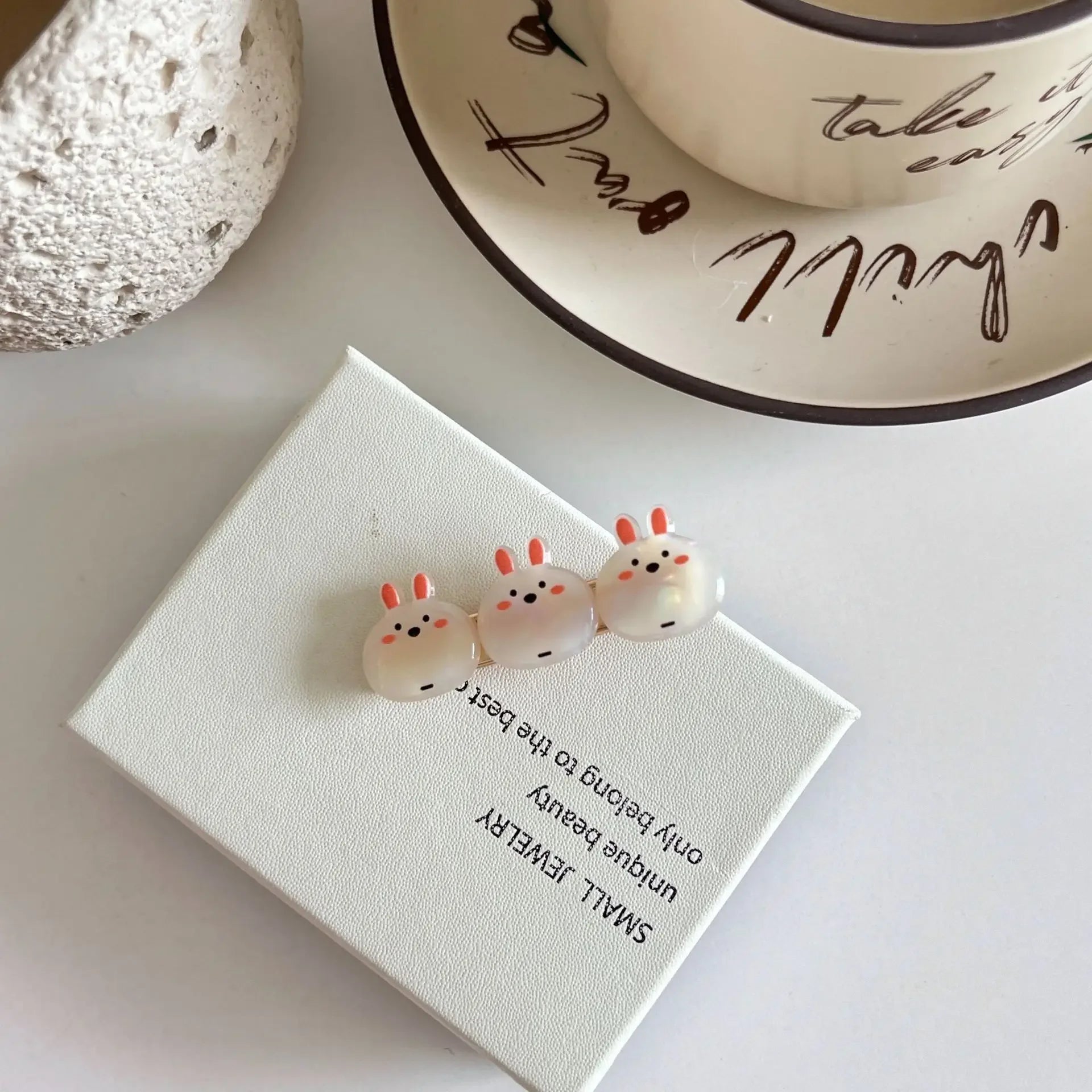 Cute Hair Clip Creative Small Animal Side Hair Clip Internet Celebrity Duckbill Clip lifestyle view