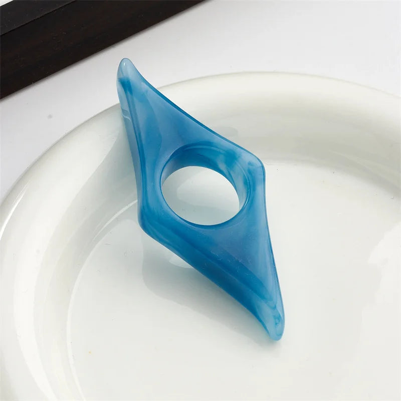 1pc Solid Color Book Page Holder, Creative Portable Thumb Book Page Holder For Readin lifestyle view