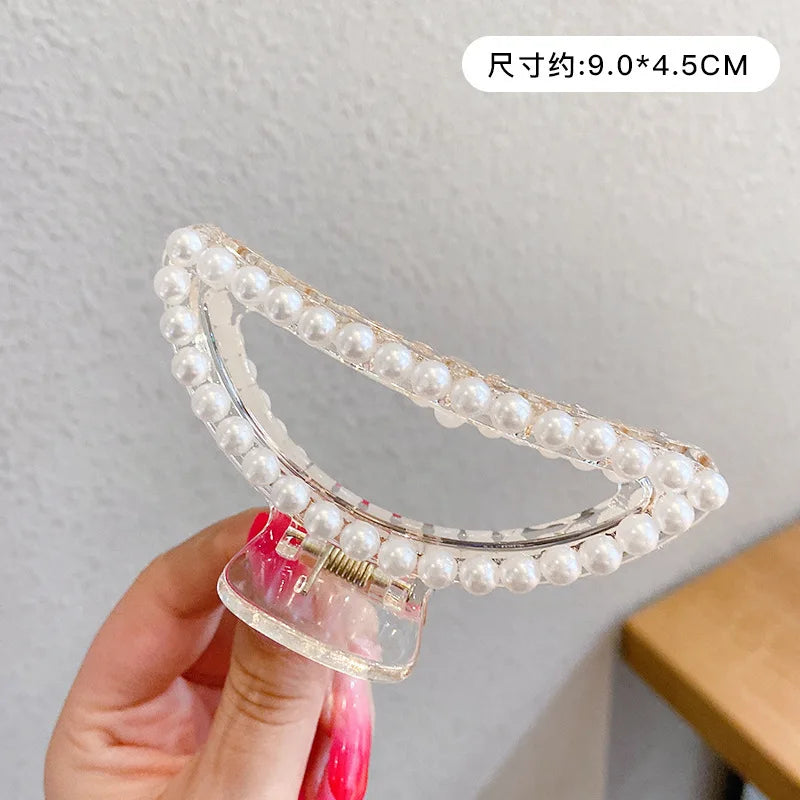 Simulated Pearl Hair Claws for Women Korean Acrylic Hair Clips Girls Large Size Barrette detail view