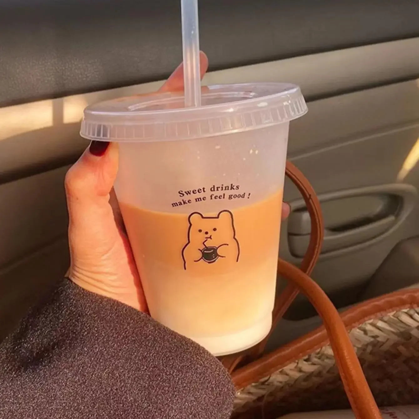 1pc-480ml/700ml Cute Water Bottle Summer Coffee Cup Plastic Straw Cup Large Capacity Han detail view