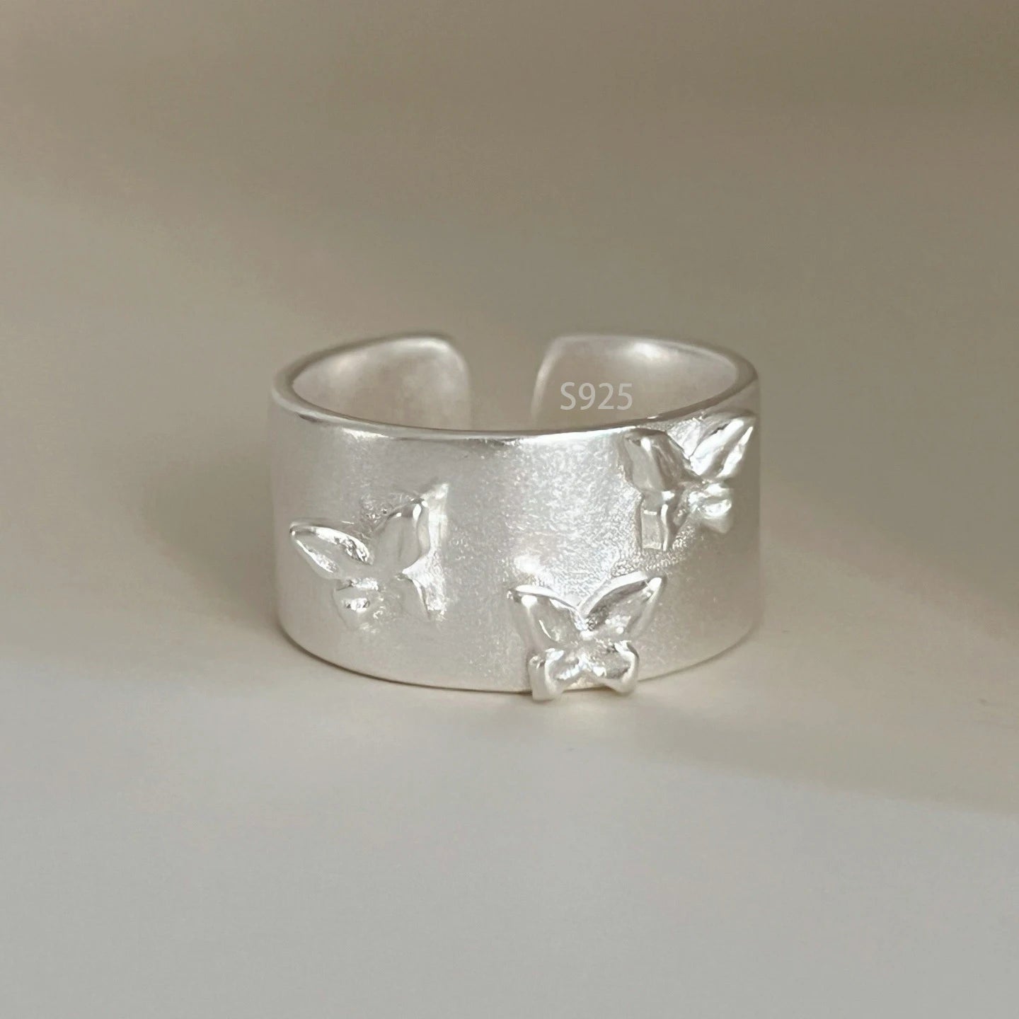 925er Sterling Silber Mattierter Geometrie-Ring | Texturierter breiter Bandring für Frauen