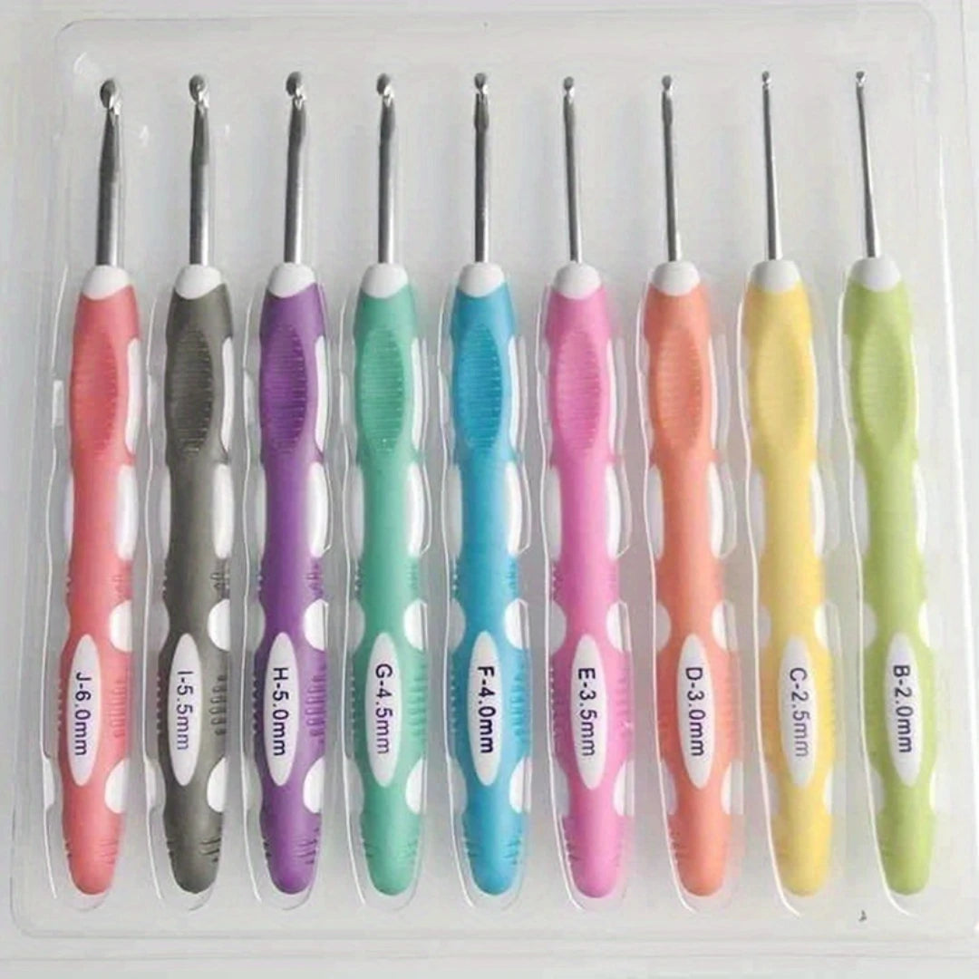 1pc/9pcs Sewing & Knitting Supplies Ergonomic Crochet Hook Set Crochet Needles Knitti lifestyle view
