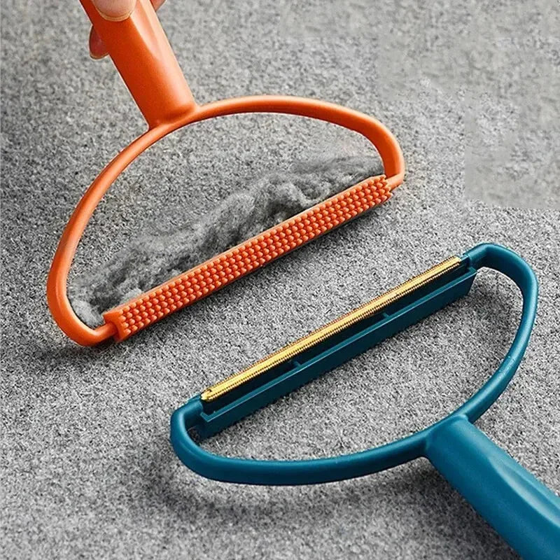 Portable Clothes Lint Roller Remover Lint Fabric Shaver Removes Pet Hair Lint Particle close-up view