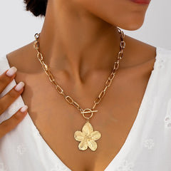 A Fashionable Women's Pendant Necklace, Vintage Simple Wisteria Flower Necklace, Elegant and Versati