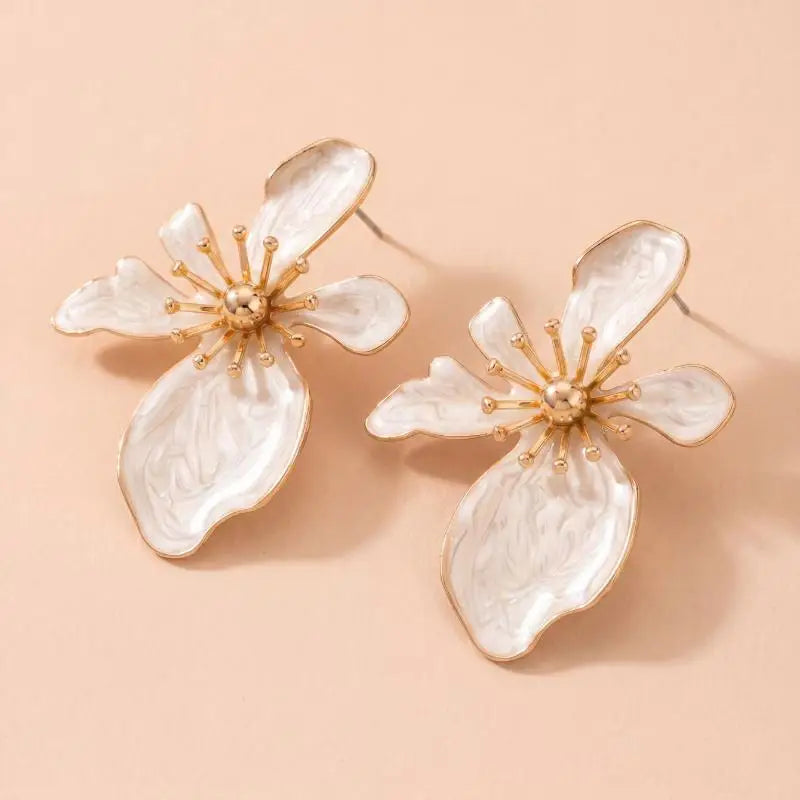 Pearl Flower Earrings Black Shaped Dangle Drop White Faux Polka Dot Gold Tone Detai additional angle