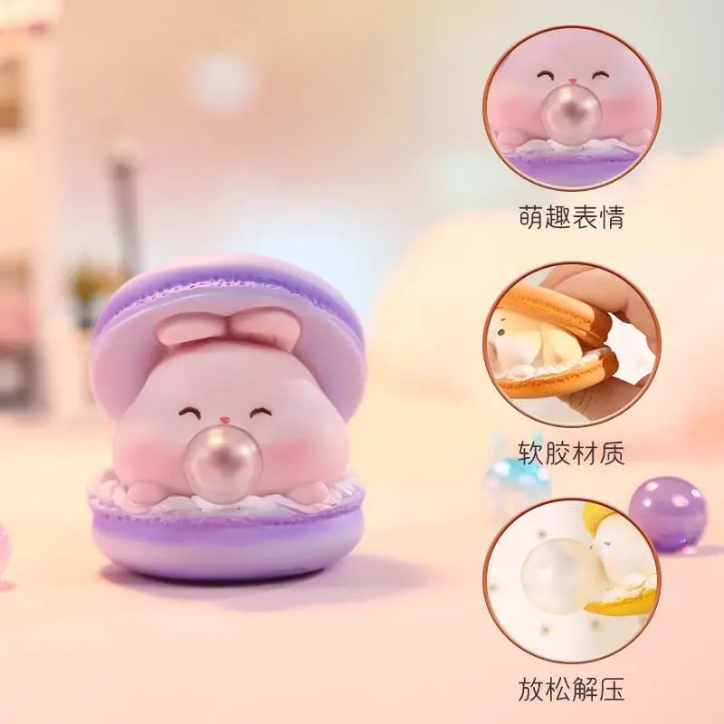 2Pcs Macaron Burger Blows Bubbles Office Stress Relief Ornaments Creative Cartoon Pinc close-up view