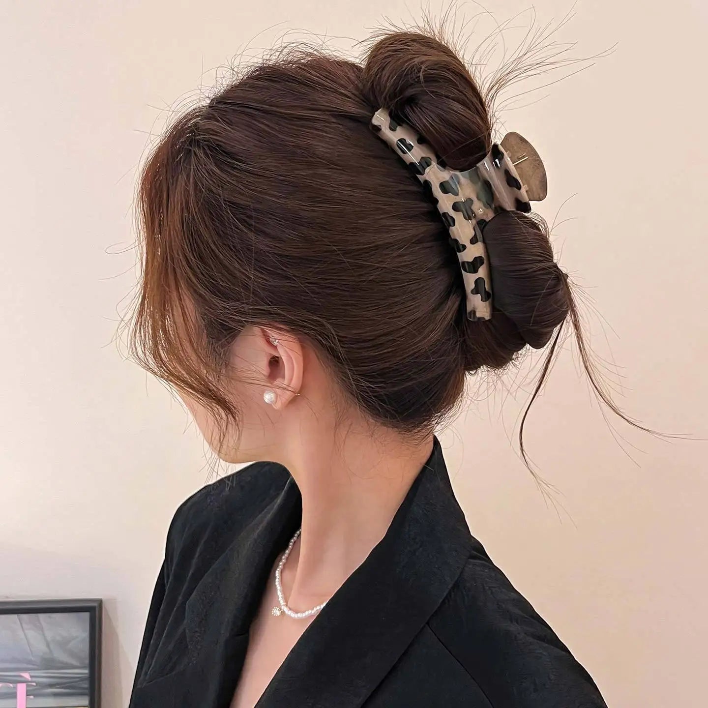 Large Acrylic Shark Hair Clip Korean Style