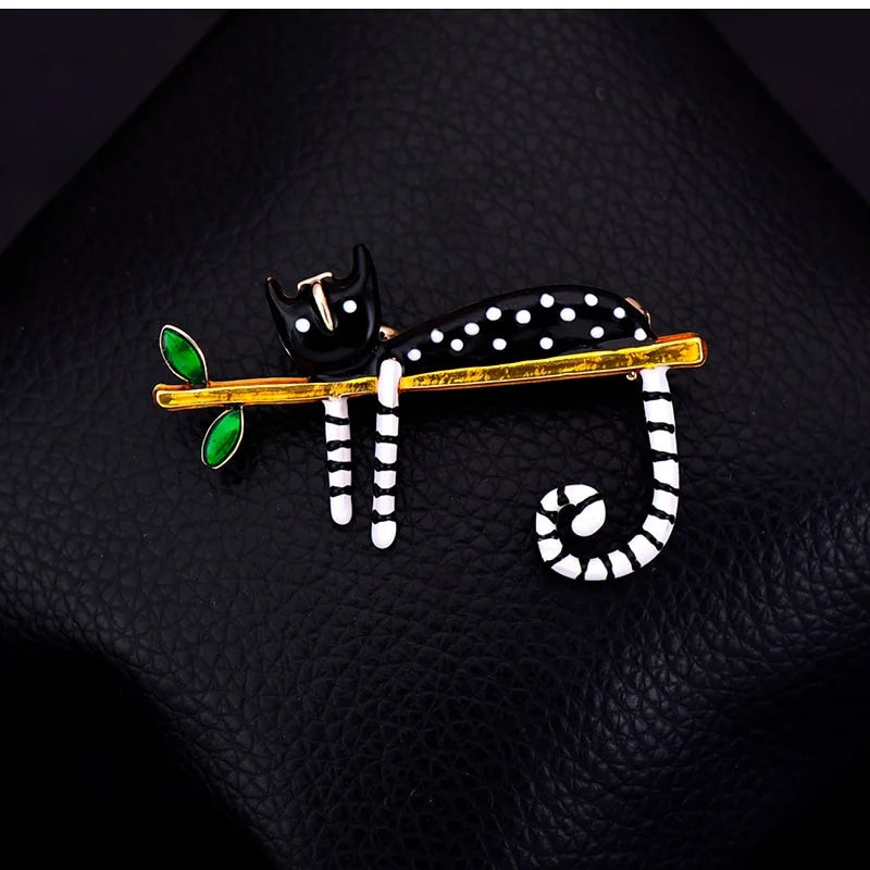 women fashion cat brooch pin jewelry