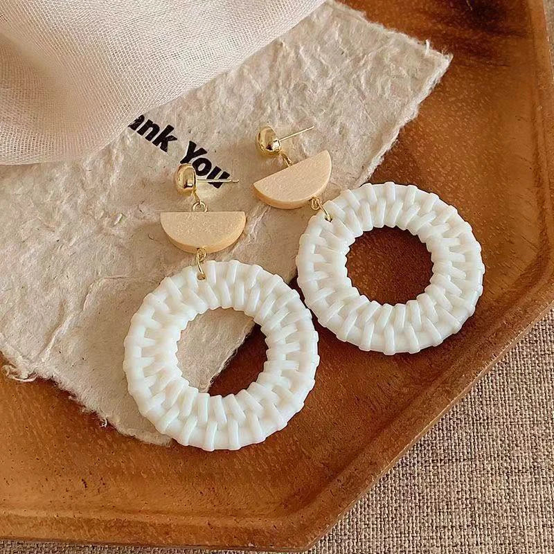 Cute Summer Flower Earrings Handmade Vacation Bohemian Earrings Exaggerated Beach Women detail view