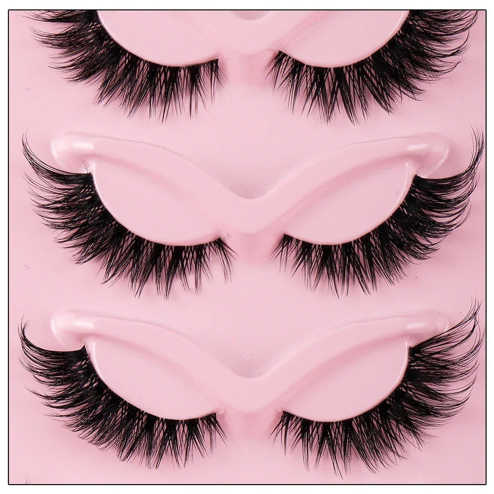 5 Pairs Cat Eye Lashes Fake Eyelashes | Natural Long Manga Winged End Lashes detail view
