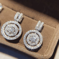 Huitan Circle Design Lady Pendant Necklace Silver Color Inlaid Shining CZ Elegant Weddin detail view