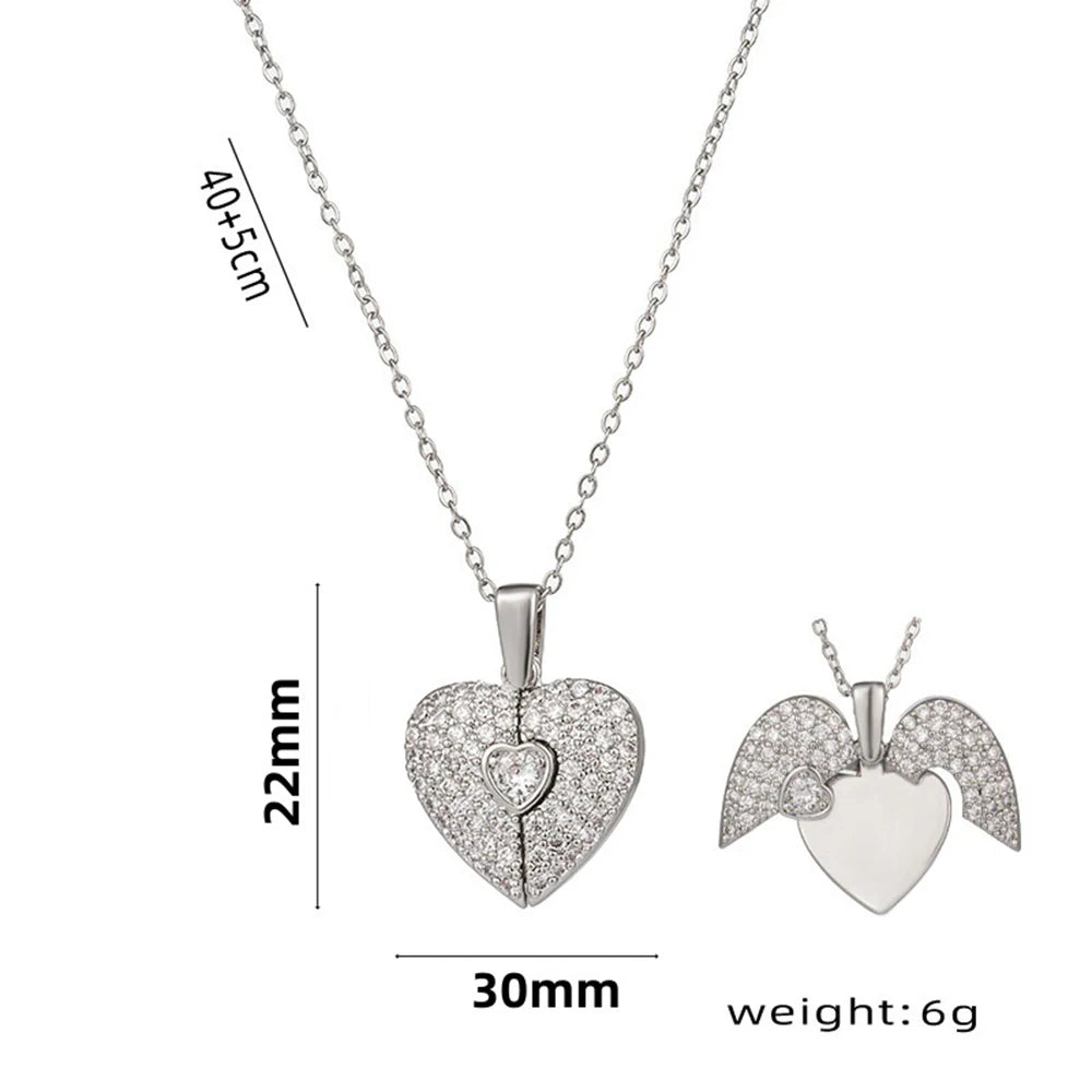 Stylish and Personalized Heart-shaped Necklace for Women High-end and eExquisite Pend lifestyle view