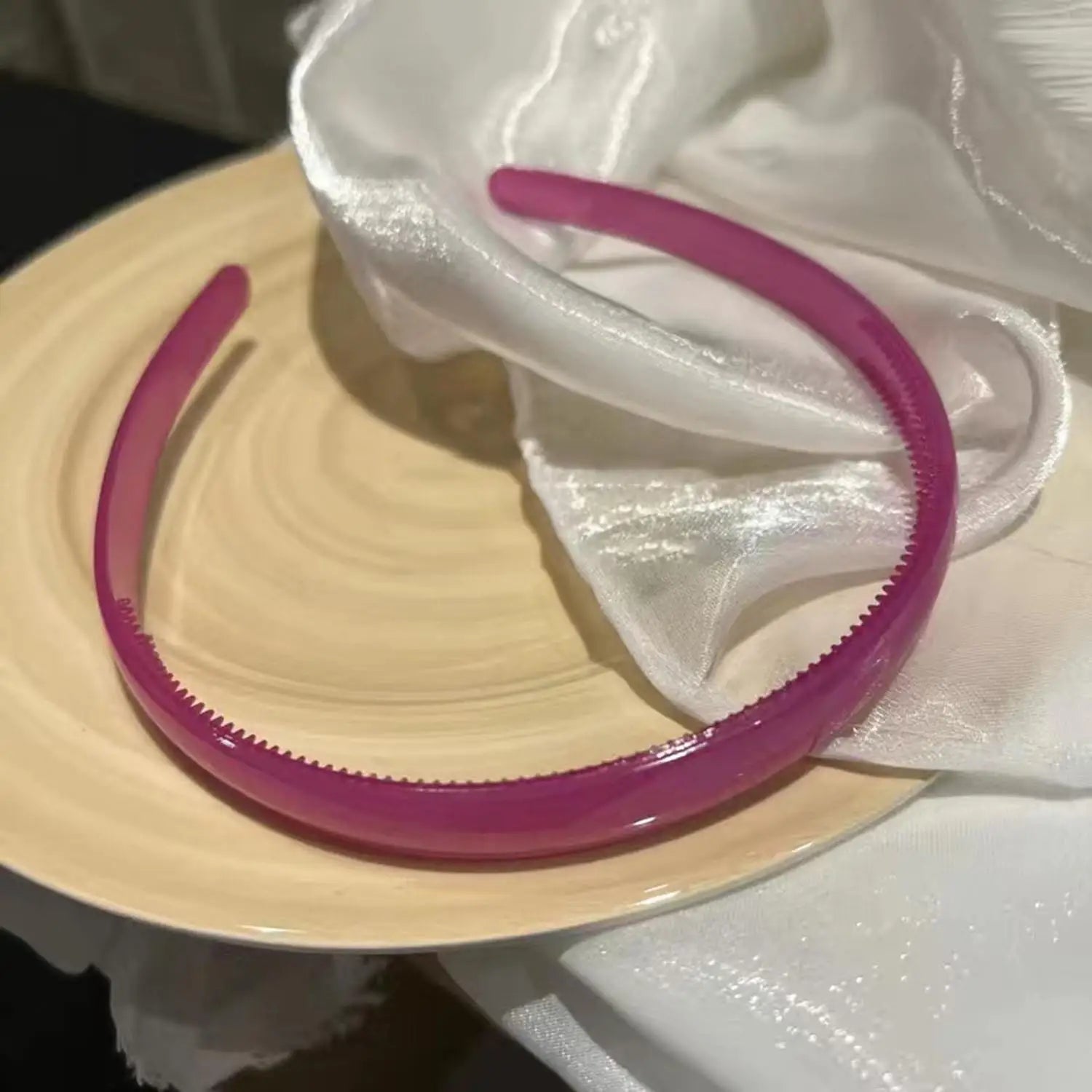 Plastic Translucent Hair Head Hoop Band Headband Women Hairband for girls Non-slip To lifestyle view
