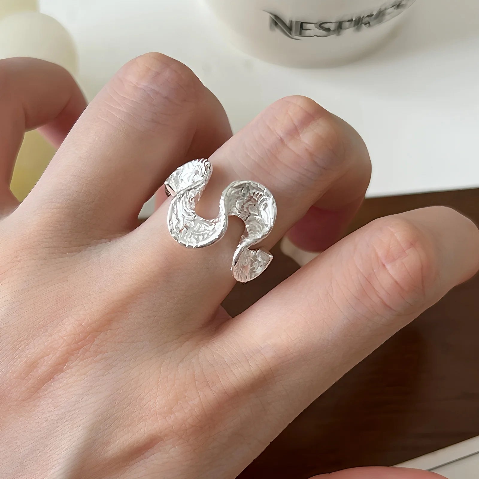 925er Sterling Silber Mattierter Geometrie-Ring | Texturierter breiter Bandring für Frauen