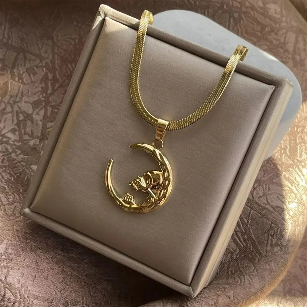 40cm+5 Exquisite stainless steel OX Moon Necklace Half Moon Blade Chain Necklaces Gol alternate view