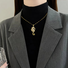 Seahorse Necklace Pendant for Women Fashionable High-End Light Luxury Temptress Niche close-up view