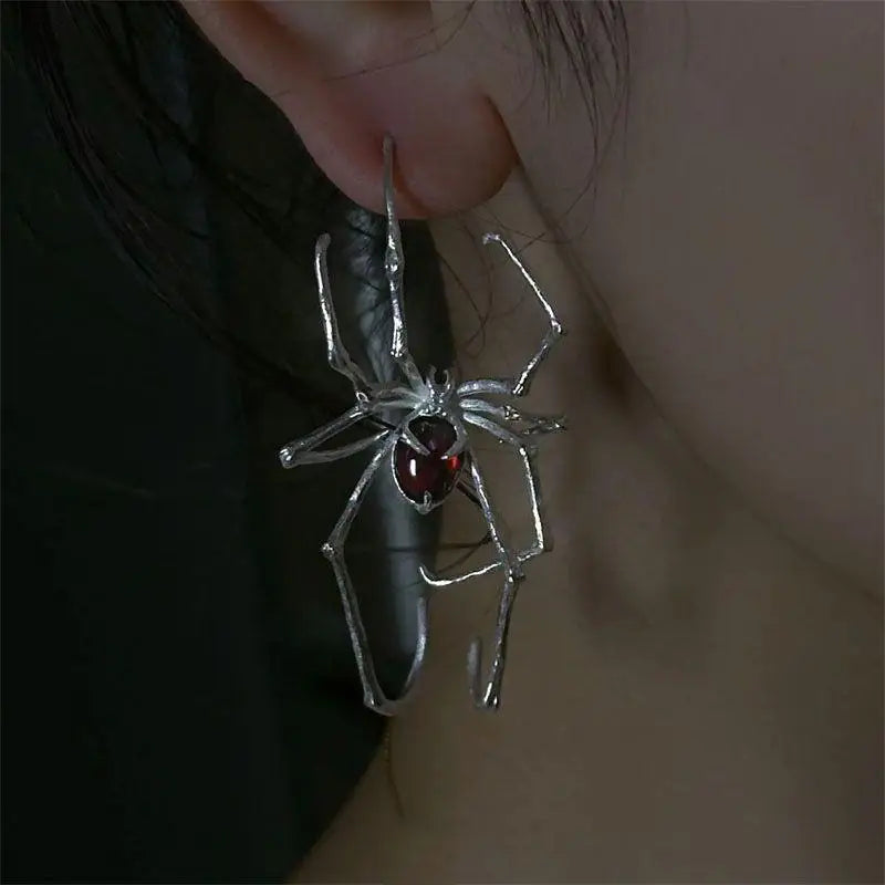Gothic Dark Spider Crawl Fashion Dangle Stud Piercing Ear Bone Clip For Unisex Halloween detail view