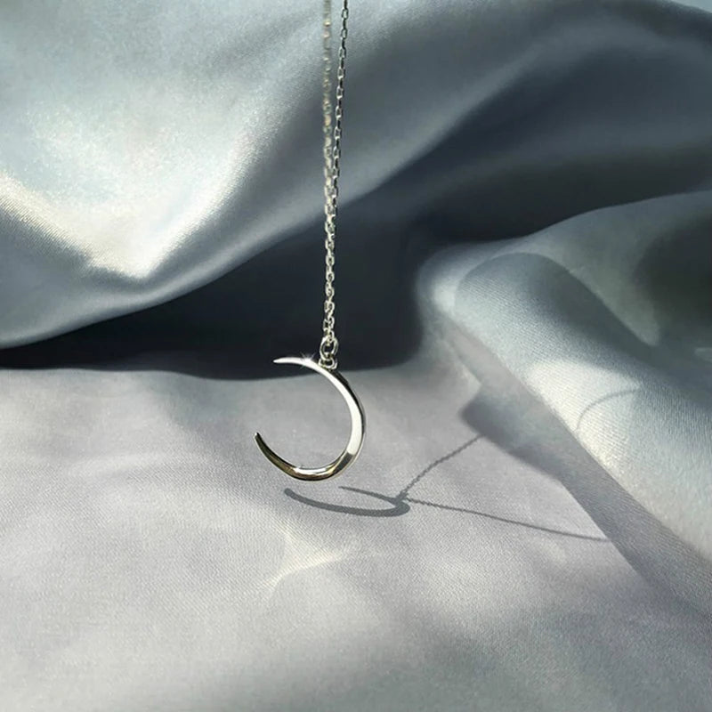 Stainless Steel Necklace New Fashion Moon Chain Pendant Simplicity Necklaces For Women J detail view
