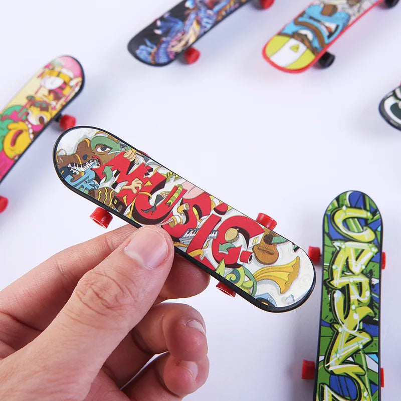 10/20Pcs Finger Skateboard Toys Creative Fingertip Fingerboards Toys for Kids Birth additional angle
