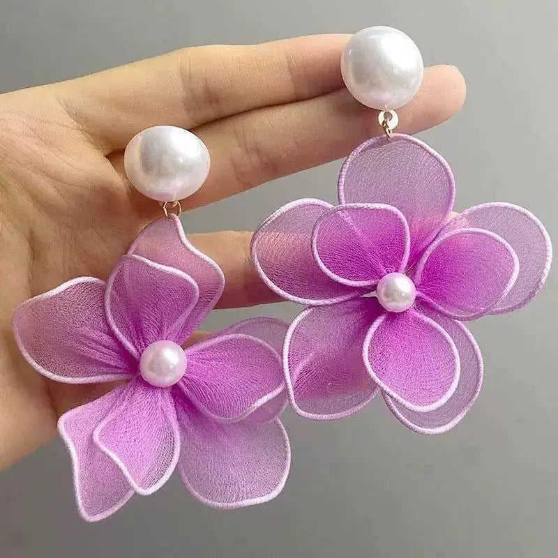 1 Pair Trendy Elegant Ear Accessories Jewelry Temperament Exaggerated Imitation Pearl lifestyle view