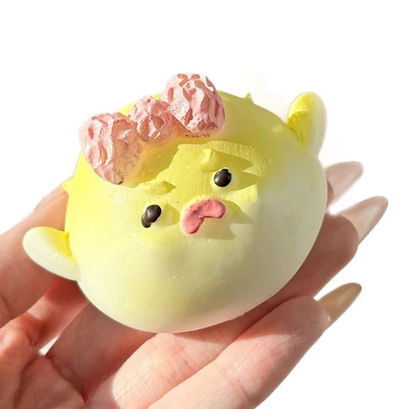 1Pcs Cute Angry Puffer Fun Plush Fish Toys Antistress Taba Squishу Kids Girls Toys Gif close-up view