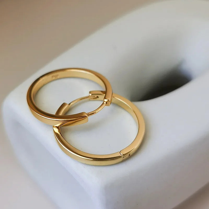 New Fashion Classics Simple Big Round Hoop Earrings for Women Circle Girls Shiny Delicate Party Wome