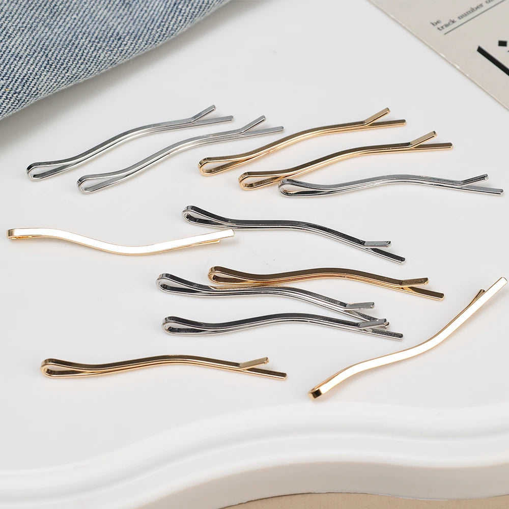 Minimalist Waved Hair Clips Korean Luxury Metal Bobby Pins Women Girl Curly Grip Hairp close-up view