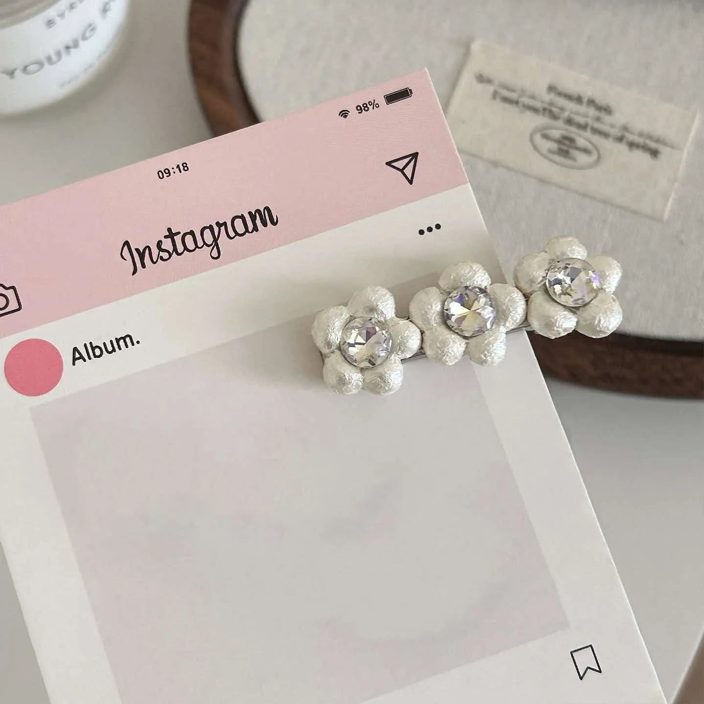 2 Pcs/set New Elegant Pearl Flower Hair Clip Sweet Duckbill Hair Clip Diamond Shiny Side Bangs Clip High-End Feeling Hair Sets