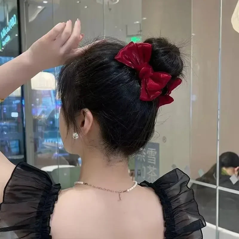 Sweet Bow Tie Hair Claw Clip Velvet Ponytail Fixed Large Hair Clip Elegant Women Solid Color Headwear Accessories Gift for Girls
