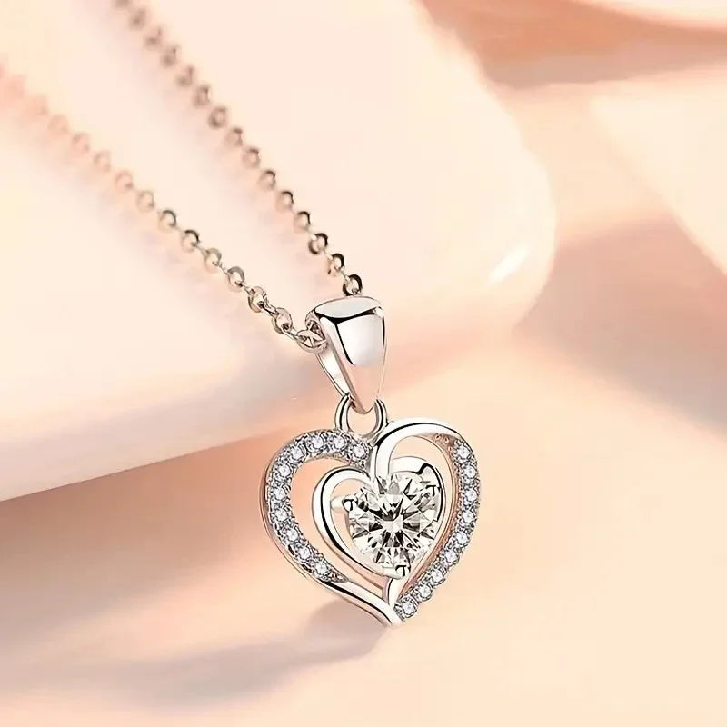 Huitan Delicate Heart Pendant Necklace for Women Luxury Bright Cubic Zirconia Neck Acces detail view