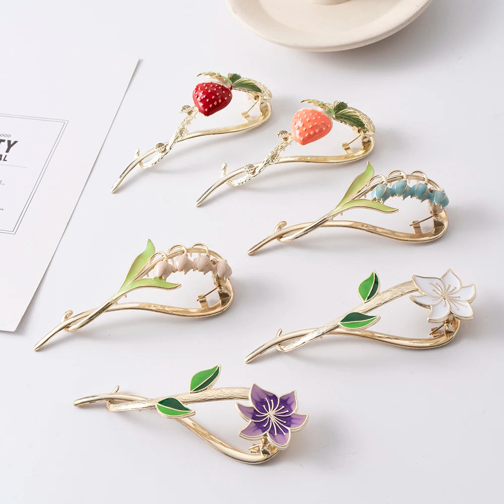 Metal Pearl Hair Claw Clip Women Hair Bun Twist Hairpin Flowers Headband Rhinestone B lifestyle view