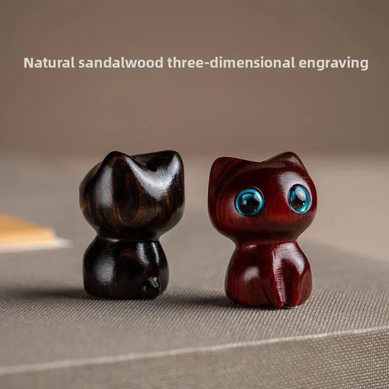 Sandalwood Scented Cat Keychain | Cute Phone Chain and Bag Pendant detail view