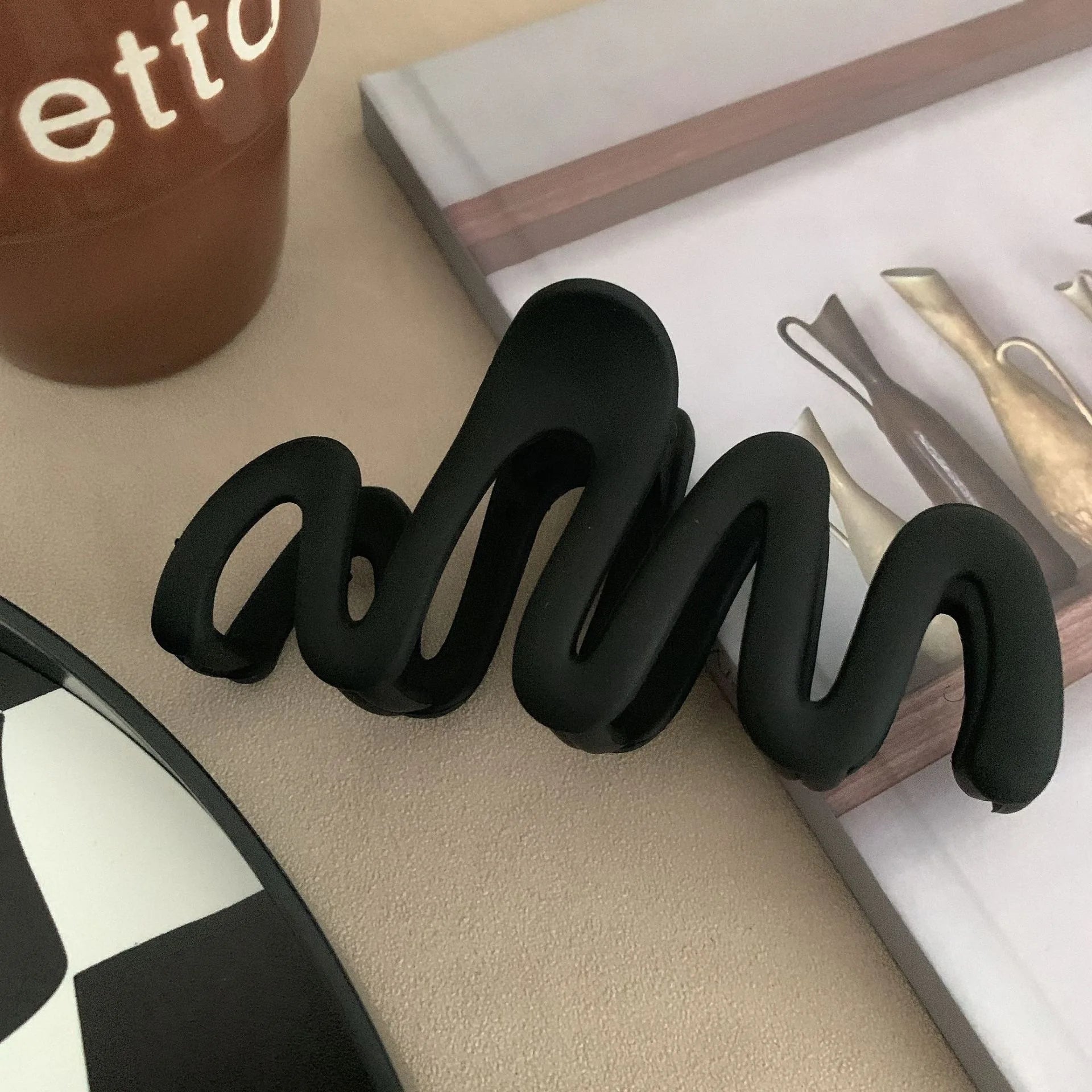 2023 New Trendy Curve Matt Hair Claw Clip Large Shark Crab Hair Clips Women Hair Ac additional angle