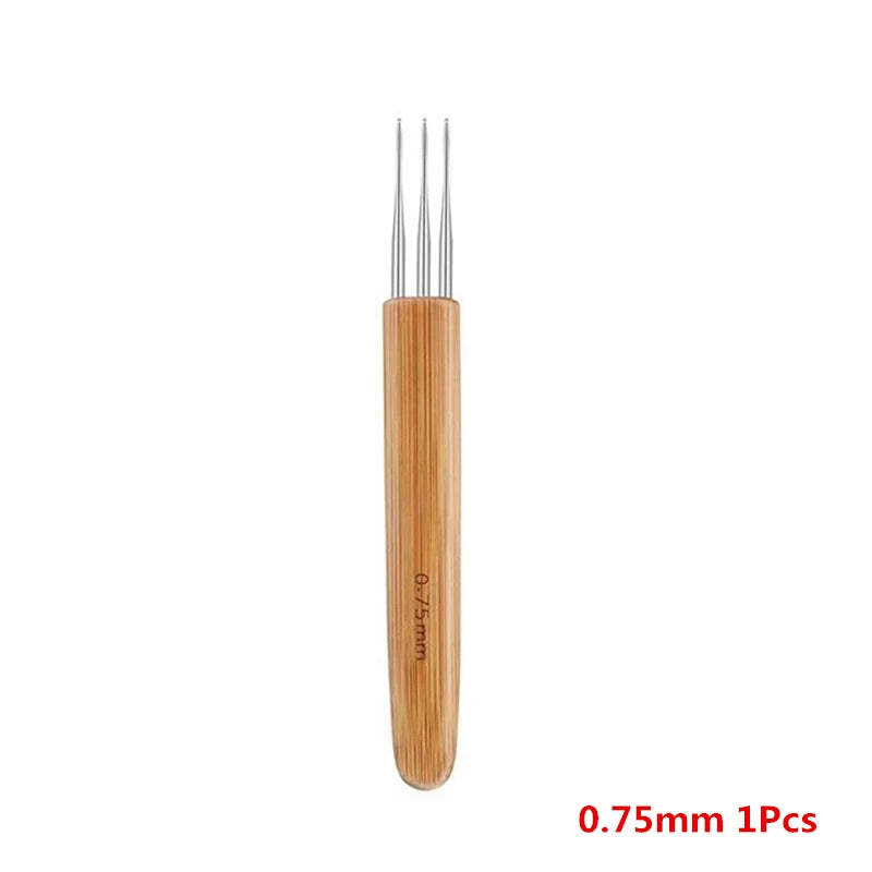 1Pc 0.5mm/0.75mm Dreadlock Crochet Hook Wood Crochet Needles Hair Dreadlocks Tool for lifestyle view