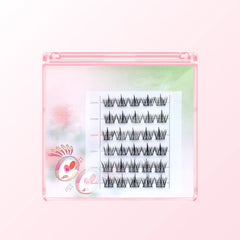 Glue Free False Eyelash | Natural Style Reusable Lashes for Beginners close-up view