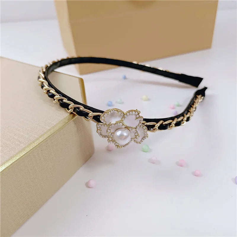 Leather Solid Color Knotted Hairband knitting Hair Hoop Bow Headband Women Girls Retro close-up view