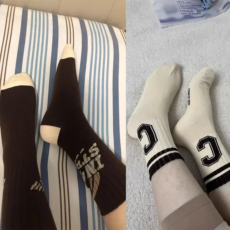 1/3/5/8 Pairs Retro American Men's Mid-rise Socks Women Ins-style Casual Sports Bas additional angle
