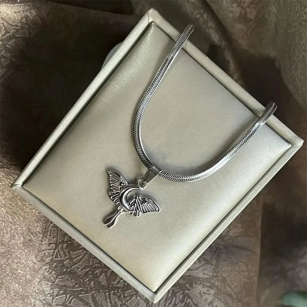 40cm+5 Exquisite stainless steel OX Moon Necklace Half Moon Blade Chain Necklaces G additional angle