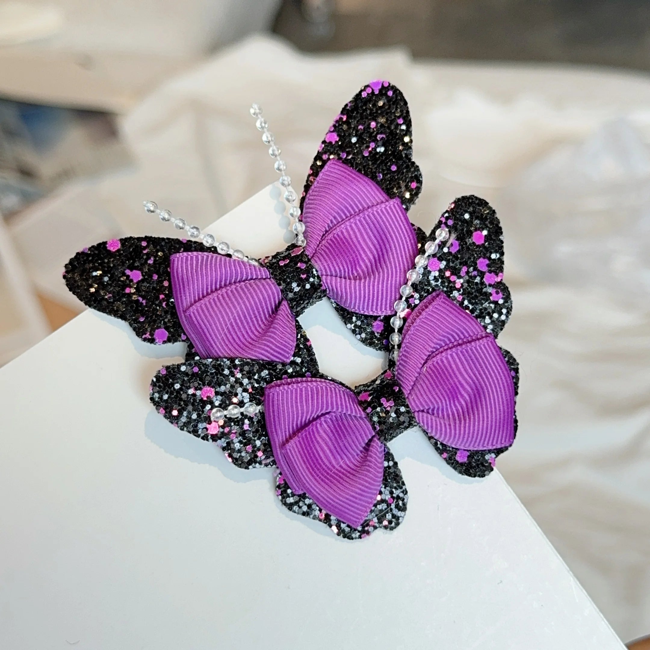 2 Pcs Fashion Rainbow Butterfly Hair Accessories Hair Clips Girls Sequin Hairpins C additional angle